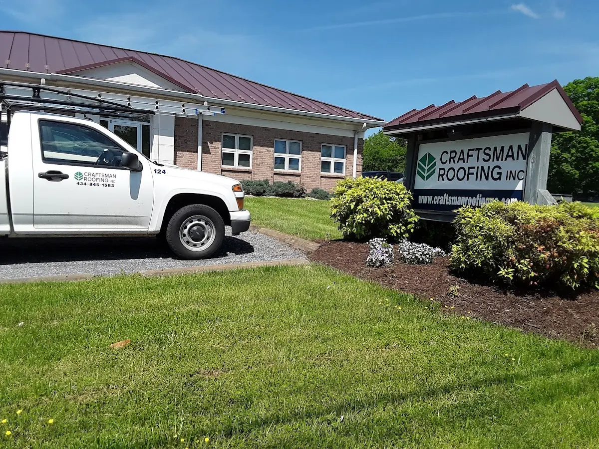 Quality Soffit & Fascia Repair by experienced craftsmen in Hickory Lakes